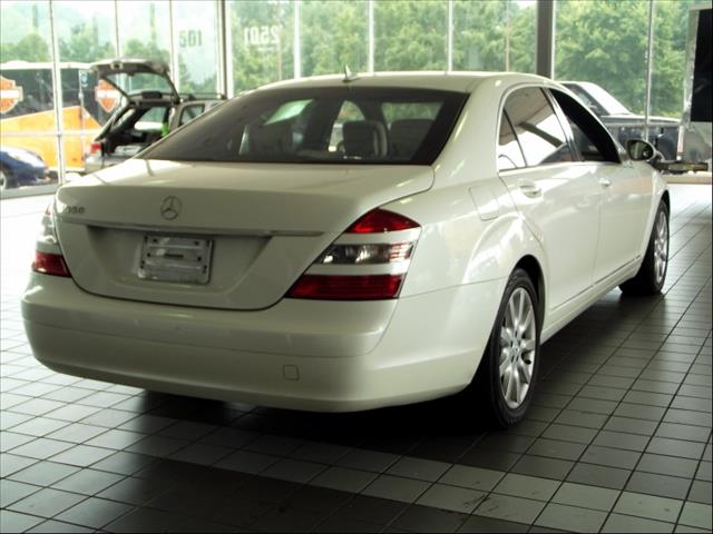 2007 Mercedes-Benz S-Class 4WD Supercab 145 Lariat