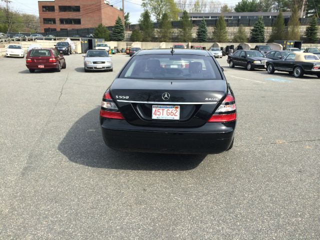 2007 Mercedes-Benz S-Class L.T. 4-w.d. 5.3L