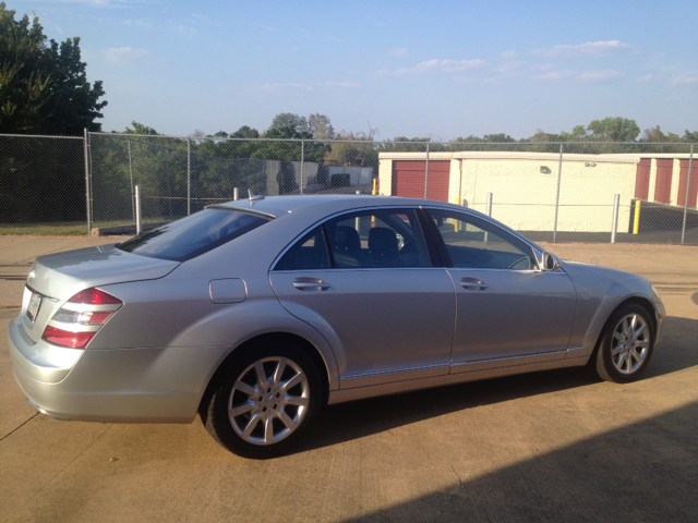 2007 Mercedes-Benz S-Class 4WD Supercab 145 Lariat