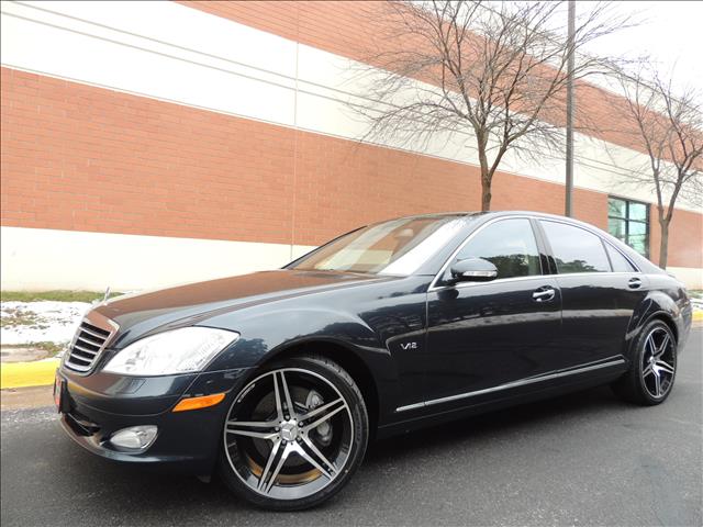 2007 Mercedes-Benz S-Class Awd-nav-quads-third-moon-tv/dvd-22 INCH Rims-6 CD