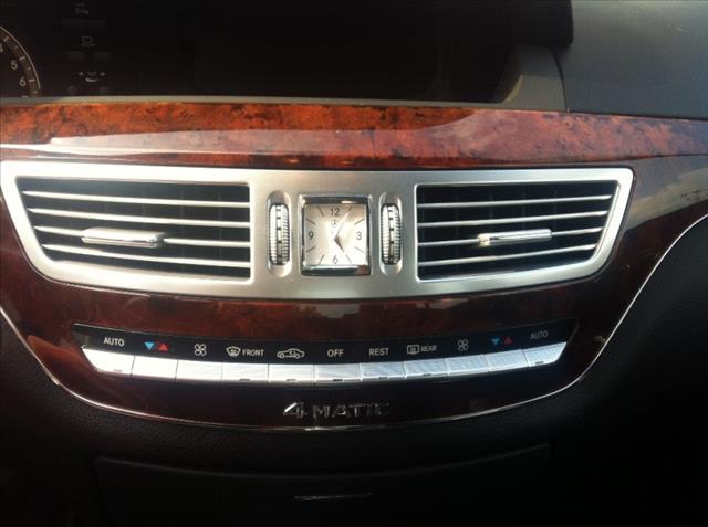 2008 Mercedes-Benz S-Class L.T. 4-w.d. 5.3L