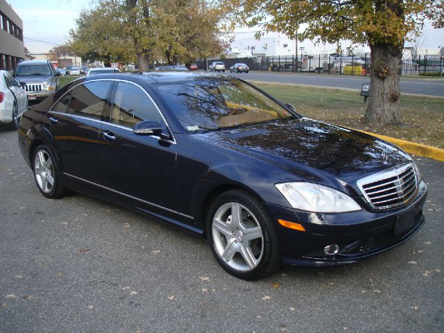 2008 Mercedes-Benz S-Class 2010 Nissan 2.0S
