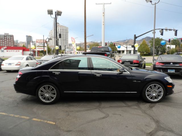 2009 Mercedes-Benz S-Class STI W/silver Wheels