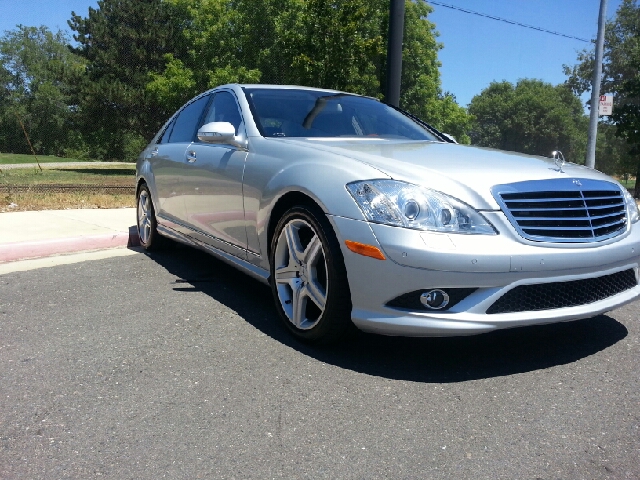 2009 Mercedes-Benz S-Class 4WD Supercab 145 Lariat
