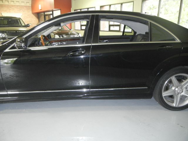 2010 Mercedes-Benz S-Class L.T. 4-w.d. 5.3L