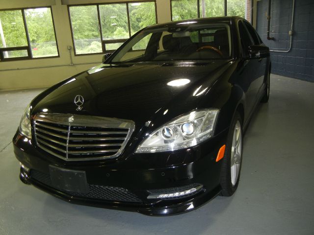 2010 Mercedes-Benz S-Class L.T. 4-w.d. 5.3L