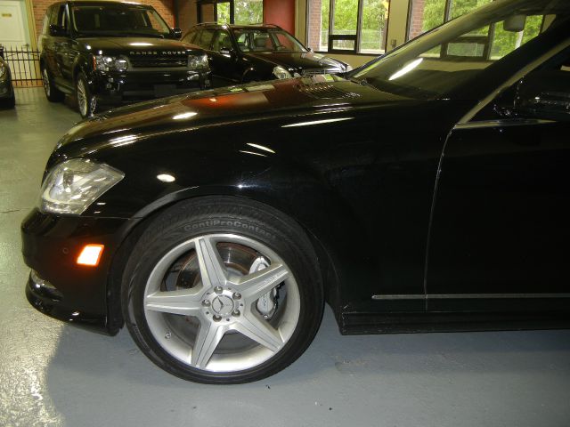 2010 Mercedes-Benz S-Class L.T. 4-w.d. 5.3L