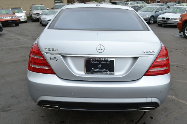 2010 Mercedes-Benz S-Class L.T. 4-w.d. 5.3L