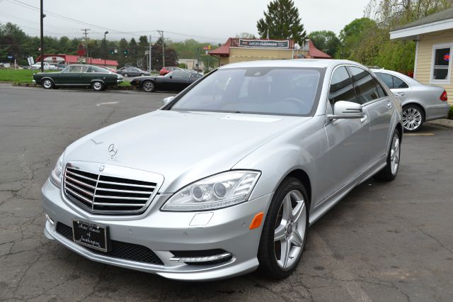 2010 Mercedes-Benz S-Class L.T. 4-w.d. 5.3L