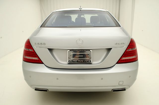 2010 Mercedes-Benz S-Class 2010 Nissan 2.0S