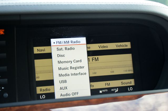 2010 Mercedes-Benz S-Class 4WD Supercab 145 Lariat