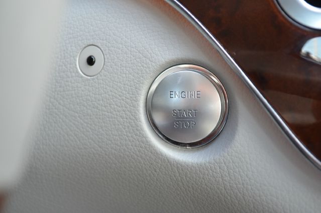 2010 Mercedes-Benz S-Class 4WD Supercab 145 Lariat