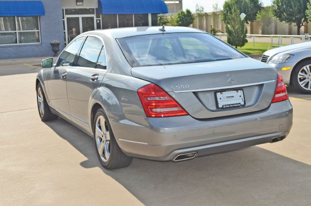 2010 Mercedes-Benz S-Class 4WD Supercab 145 Lariat