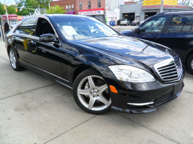 2010 Mercedes-Benz S-Class L.T. 4-w.d. 5.3L