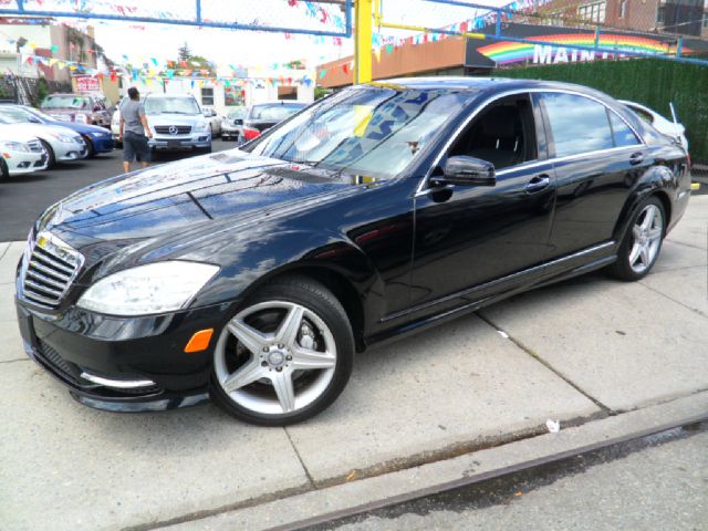 2010 Mercedes-Benz S-Class L.T. 4-w.d. 5.3L