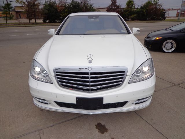 2010 Mercedes-Benz S-Class 4WD Supercab 145 Lariat