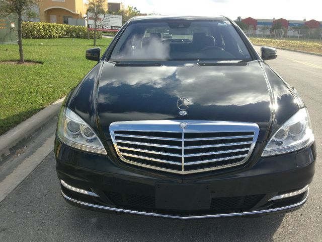 2010 Mercedes-Benz S-Class 4WD Supercab 145 Lariat