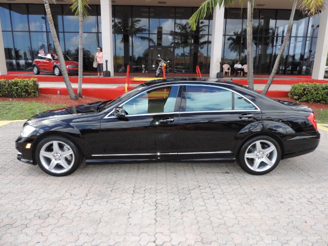 2010 Mercedes-Benz S-Class 4WD Supercab 145 Lariat