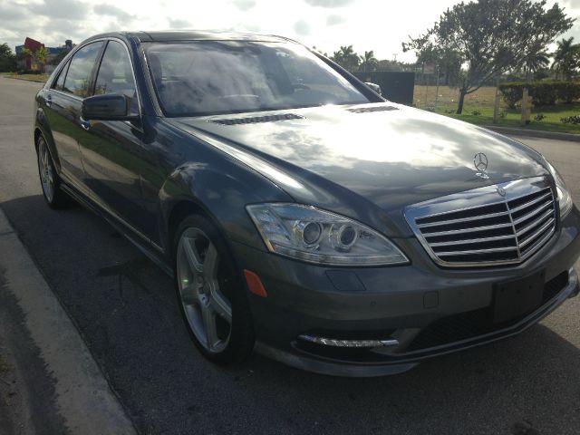 2011 Mercedes-Benz S-Class 4WD Supercab 145 Lariat