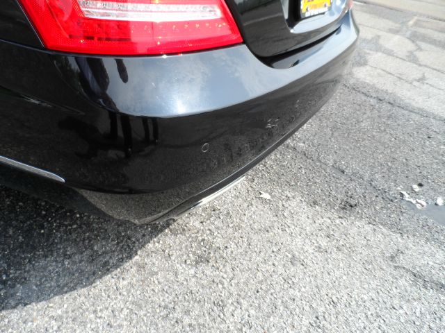 2011 Mercedes-Benz S-Class 2010 Nissan 2.0S