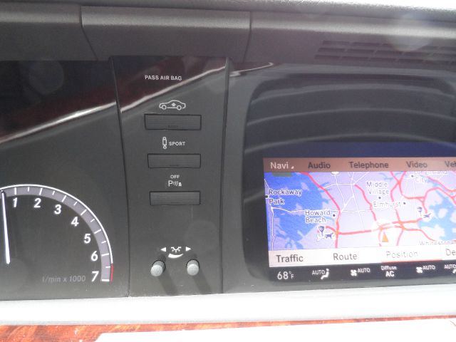 2011 Mercedes-Benz S-Class 2010 Nissan 2.0S