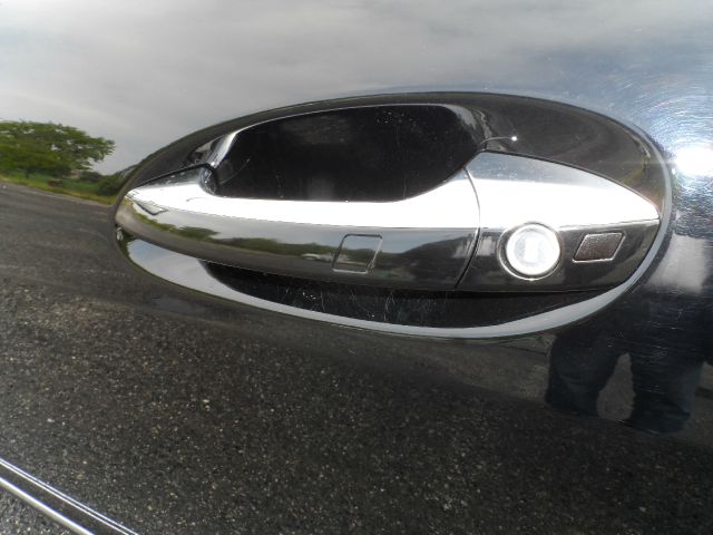 2011 Mercedes-Benz S-Class 2010 Nissan 2.0S