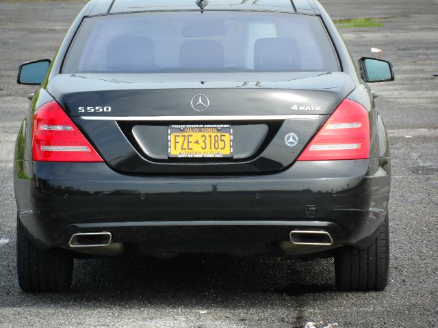 2011 Mercedes-Benz S-Class 2010 Nissan 2.0S
