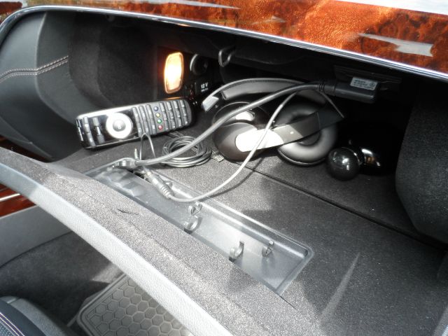 2011 Mercedes-Benz S-Class 2010 Nissan 2.0S