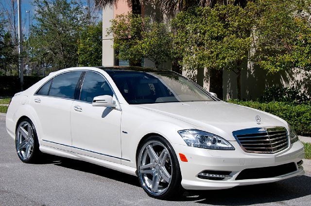 2012 Mercedes-Benz S-Class 4WD Supercab 145 Lariat