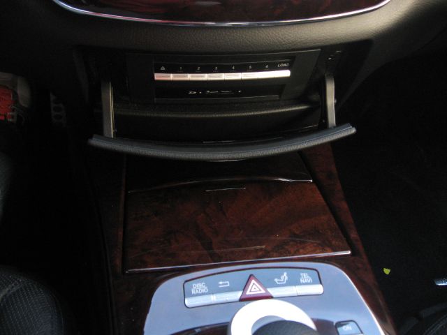 2013 Mercedes-Benz S-Class 4WD Supercab 145 Lariat