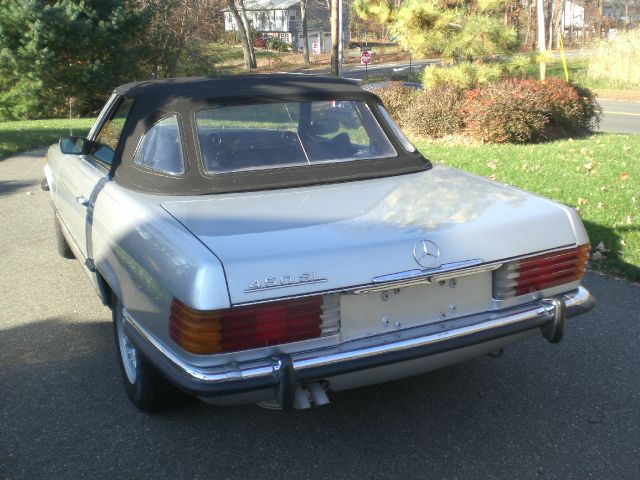 1973 Mercedes-Benz SL-Class 3.5 H.O V6 Sedan