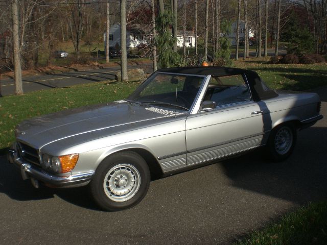 1973 Mercedes-Benz SL-Class 3.5 H.O V6 Sedan