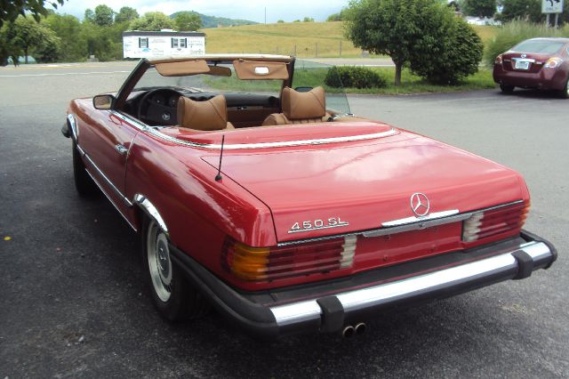 1975 Mercedes-Benz SL-Class Laramie - XLT