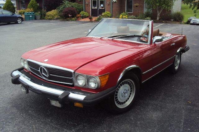 1975 Mercedes-Benz SL-Class Laramie - XLT