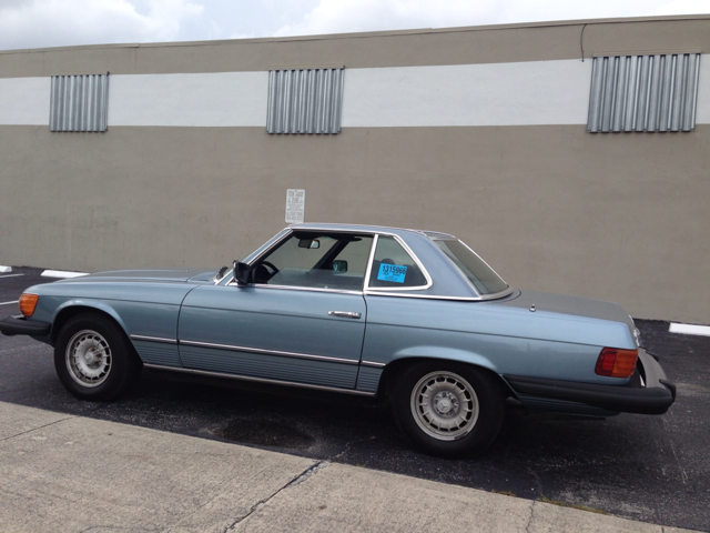 1979 Mercedes-Benz SL-Class 3.5 H.O V6 Sedan