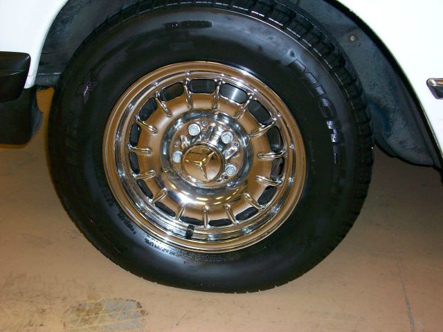 1980 Mercedes-Benz SL-Class Laramie - XLT