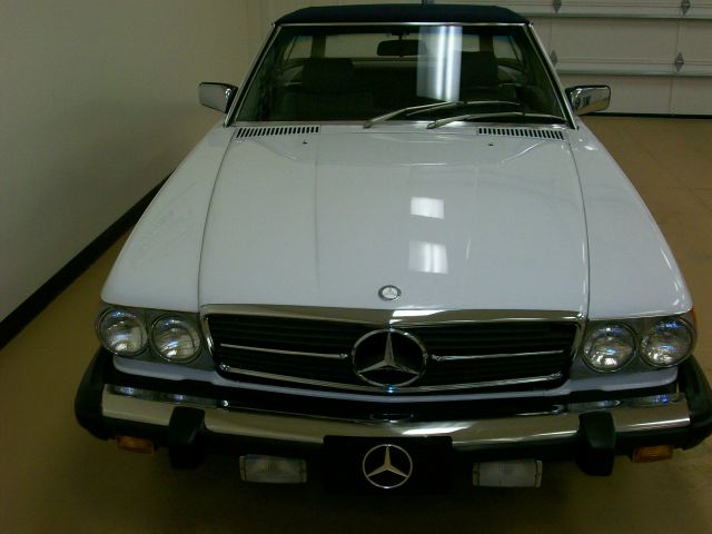 1980 Mercedes-Benz SL-Class Laramie - XLT