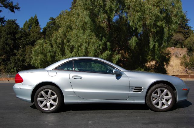 2003 Mercedes-Benz SL-Class Clean Carfax ONE Owner