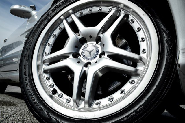 2004 Mercedes-Benz SL-Class Roadster Quattro