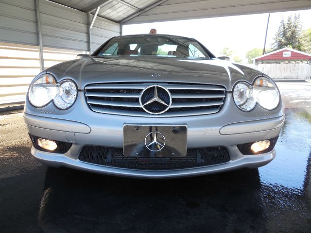2004 Mercedes-Benz SL-Class 2WD XLT Styleside