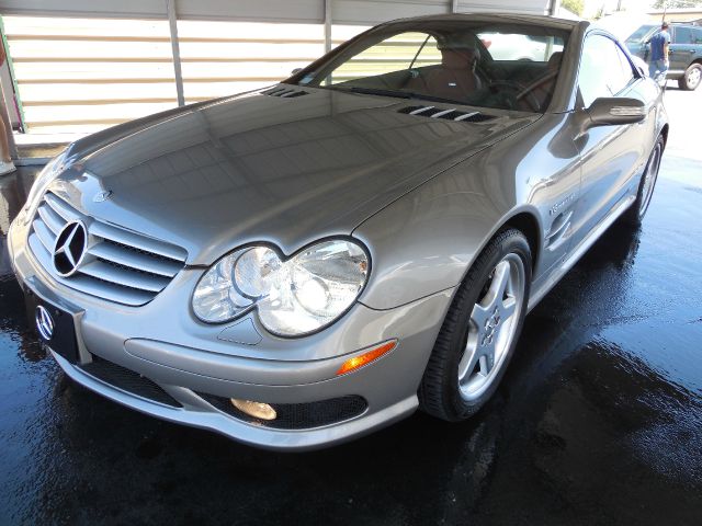 2004 Mercedes-Benz SL-Class 2WD XLT Styleside