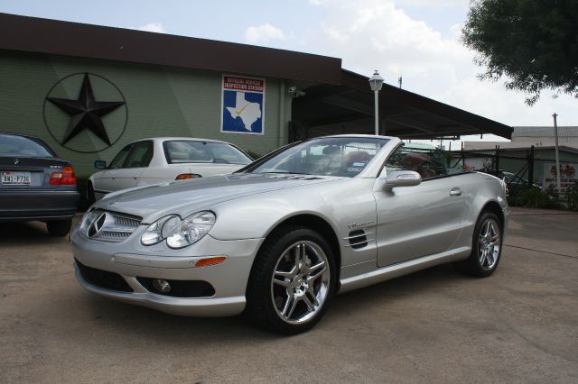 2004 Mercedes-Benz SL-Class 2WD XLT Styleside