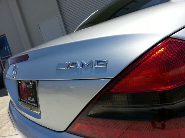2004 Mercedes-Benz SL-Class 2WD XLT Styleside