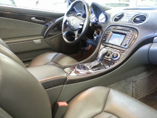 2004 Mercedes-Benz SL-Class 2WD XLT Styleside