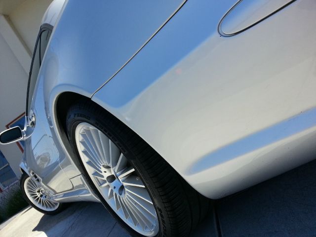 2004 Mercedes-Benz SL-Class 2WD XLT Styleside