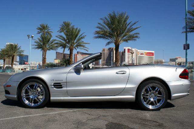 2004 Mercedes-Benz SL-Class 2WD XLT Styleside