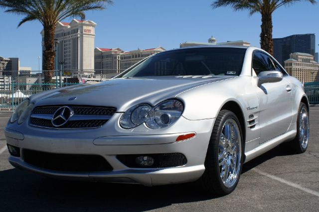 2004 Mercedes-Benz SL-Class 2WD XLT Styleside