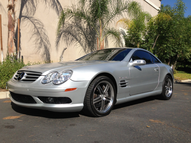 2004 Mercedes-Benz SL-Class 2WD XLT Styleside