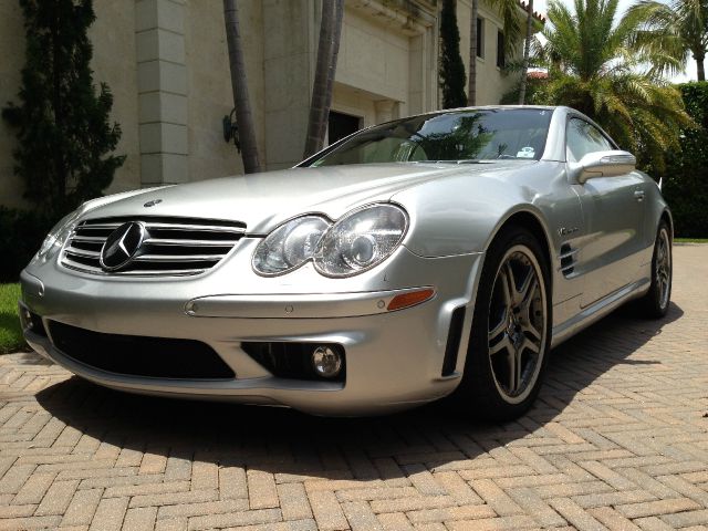 2005 Mercedes-Benz SL-Class 2WD XLT Styleside