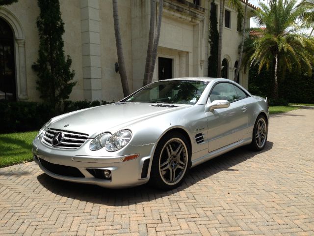 2005 Mercedes-Benz SL-Class 2WD XLT Styleside